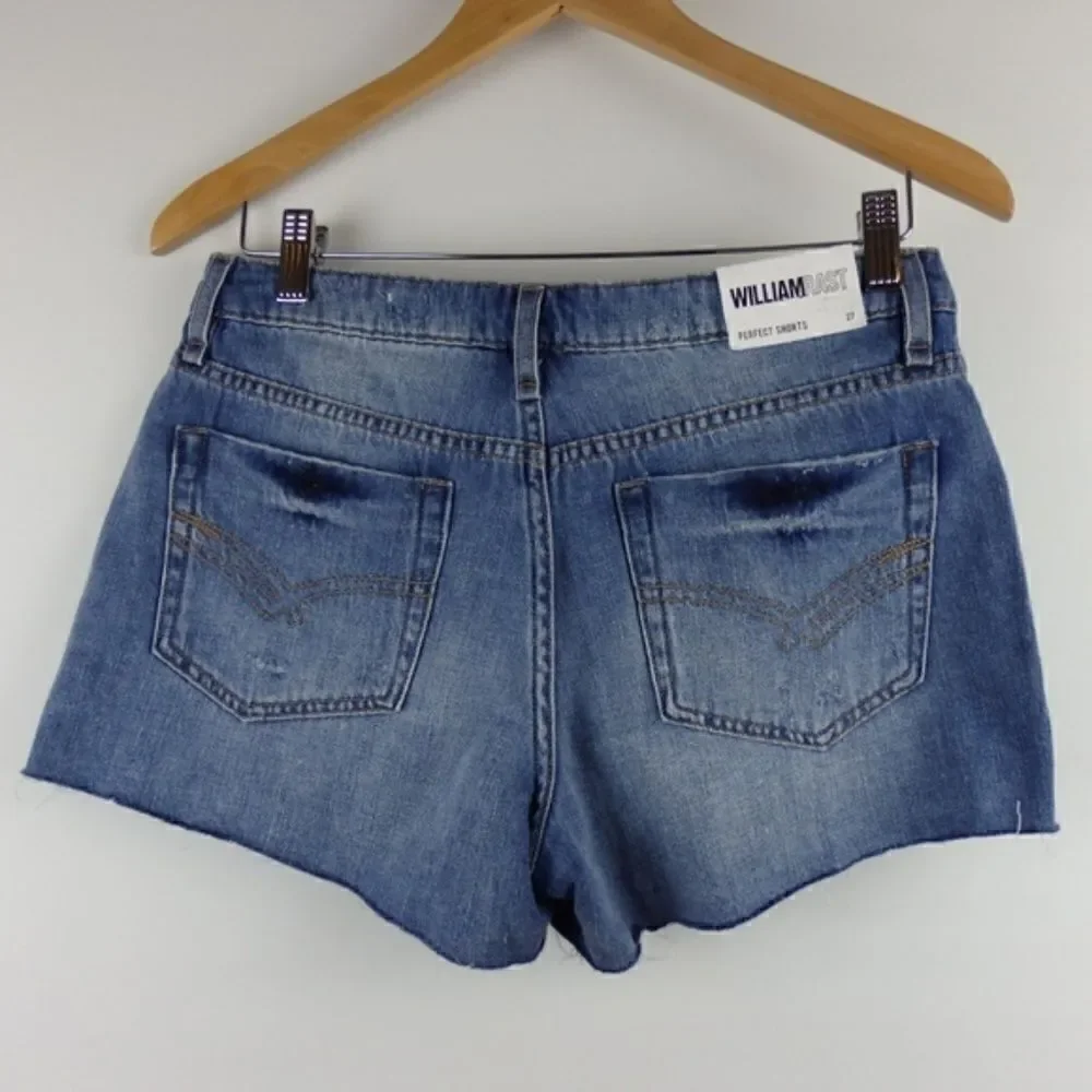 NWT! William Rast Somewhere Breezie Cut Offs